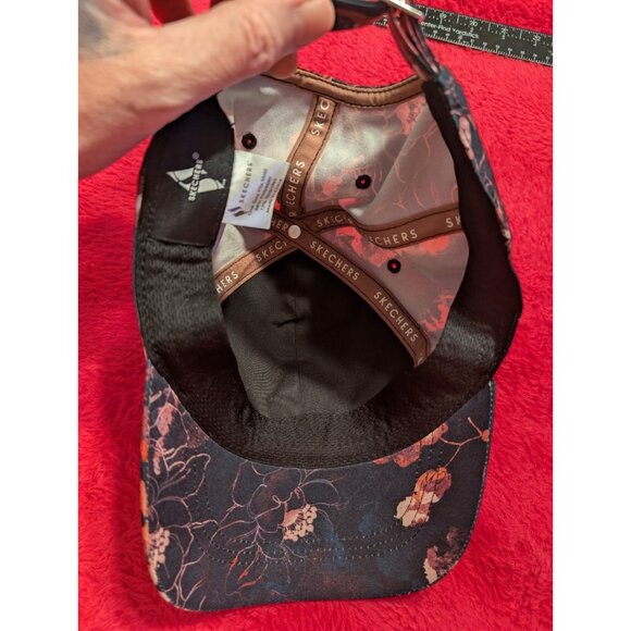 Skechers Floral Baseball Cap Hat Black Red Mauve Adjustable Performance Women's - Picture 6 of 8